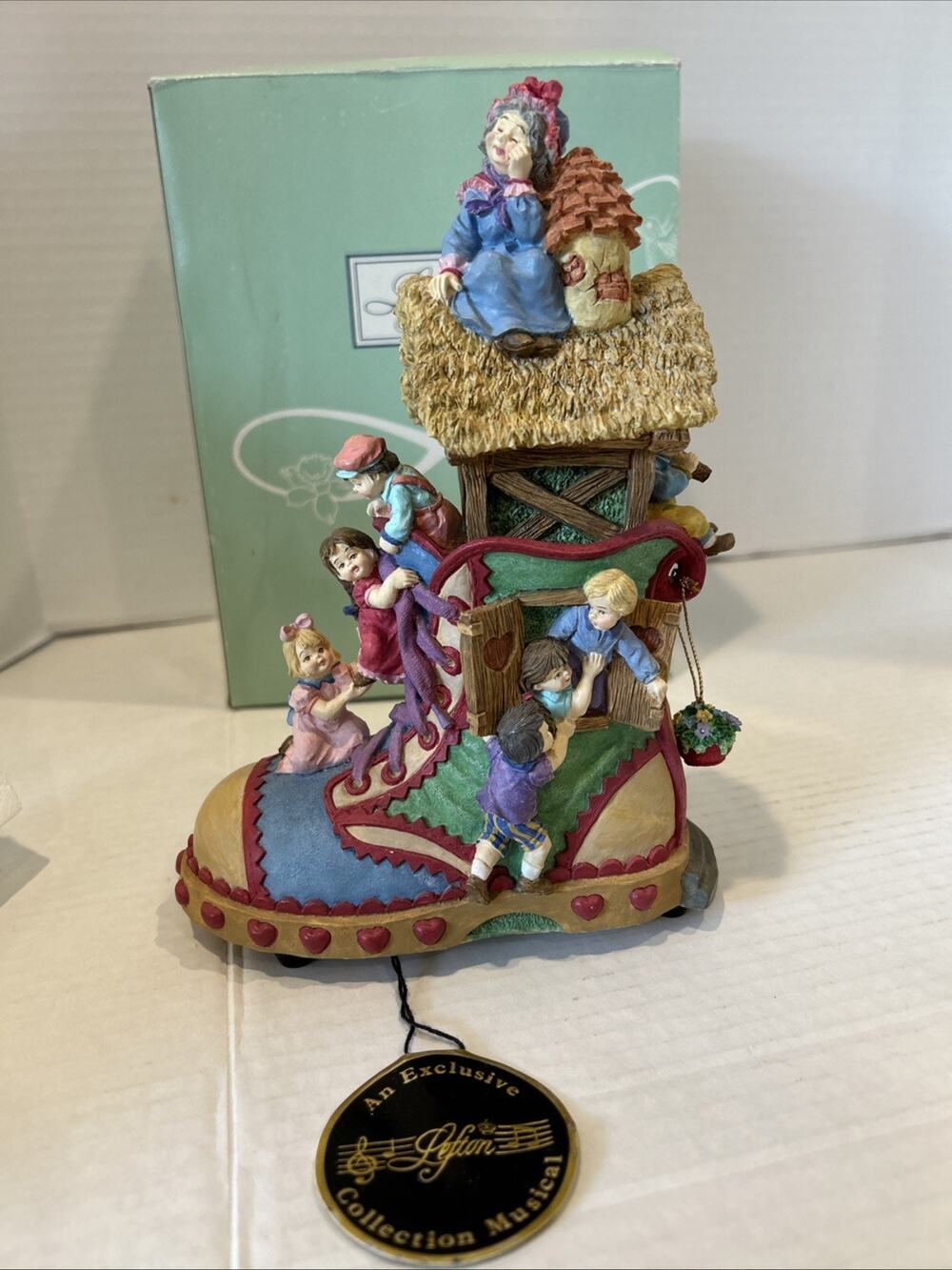 Video-Vintage Lefton Old Woman In Shoe Music Box It's A Small World 8" Tall READ